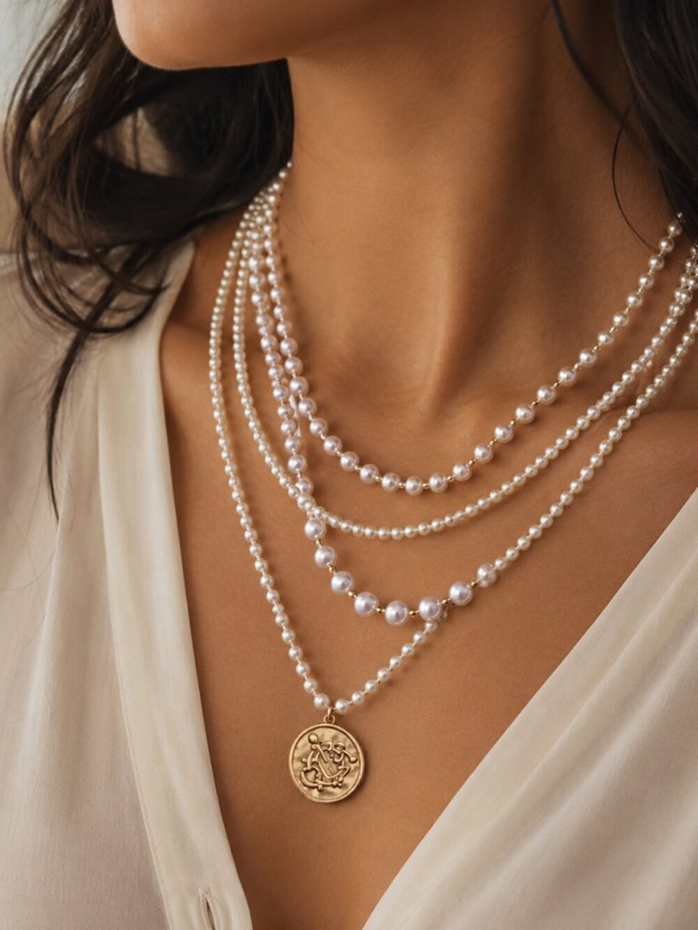 ZENZII Pearl Collar Necklace With Coin Pendant